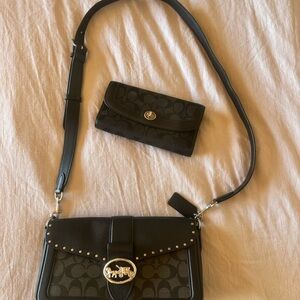 Coach Georgie Shoulder Bag Studded in black (matching Wallet)